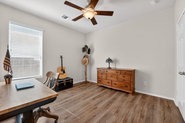 1812 Paseo Verde DR, Leander, TX 78641