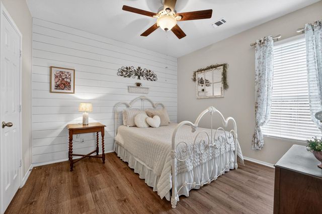 1812 Paseo Verde DR, Leander, TX 78641