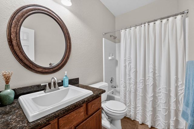 1812 Paseo Verde DR, Leander, TX 78641