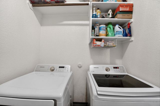 1812 Paseo Verde DR, Leander, TX 78641