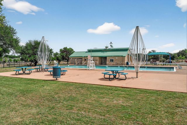 1812 Paseo Verde DR, Leander, TX 78641