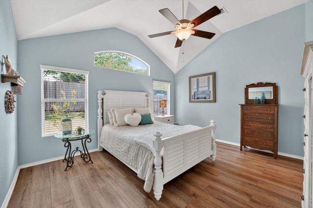 1812 Paseo Verde DR, Leander, TX 78641