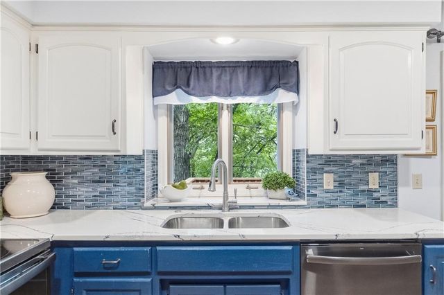 5116 Horton Street, Mission, KS 66202