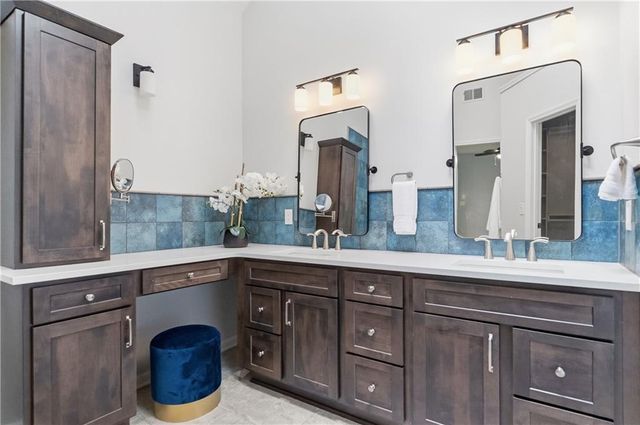 5116 Horton Street, Mission, KS 66202