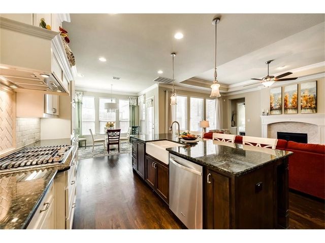 917 Pleasant View Drive, Rockwall, TX 75087
