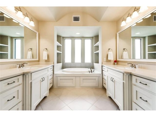 917 Pleasant View Drive, Rockwall, TX 75087