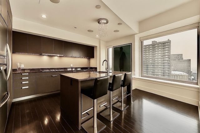 110 Stuart St 16B, Boston, MA 02116