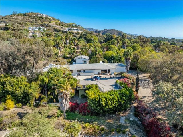27473 Pacific Coast, Malibu, CA 90265