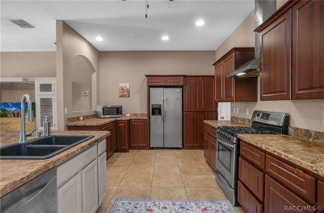 9870 N Corsair Terrace, Citrus Springs, FL 34433