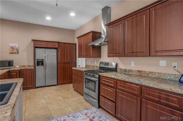 9870 N Corsair Terrace, Citrus Springs, FL 34433