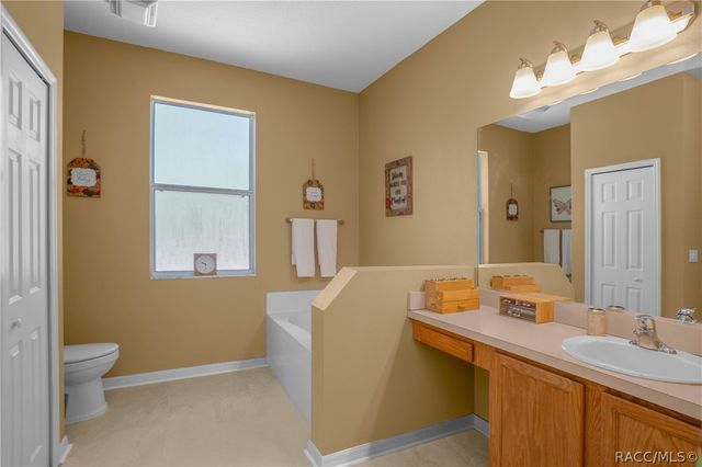 9870 N Corsair Terrace, Citrus Springs, FL 34433