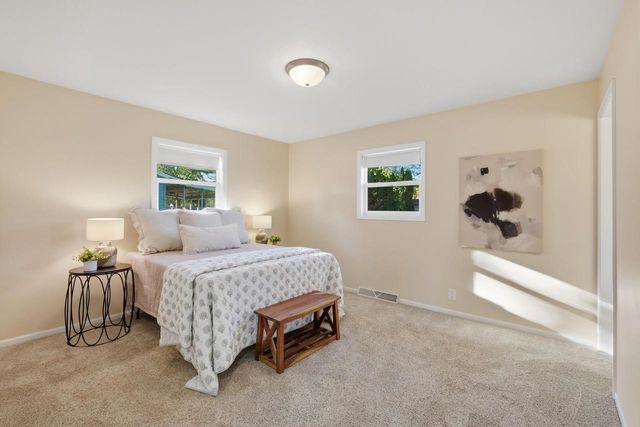 146 W Macarthur Street, Sun Prairie, WI 53590