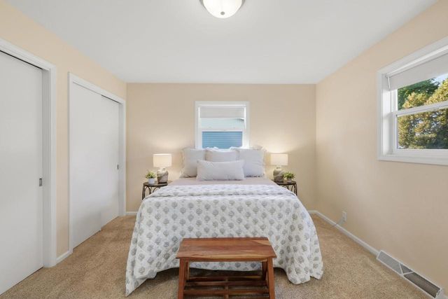146 W Macarthur Street, Sun Prairie, WI 53590