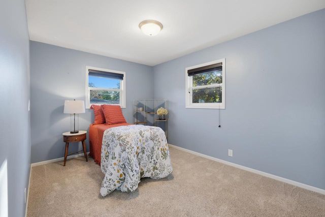 146 W Macarthur Street, Sun Prairie, WI 53590