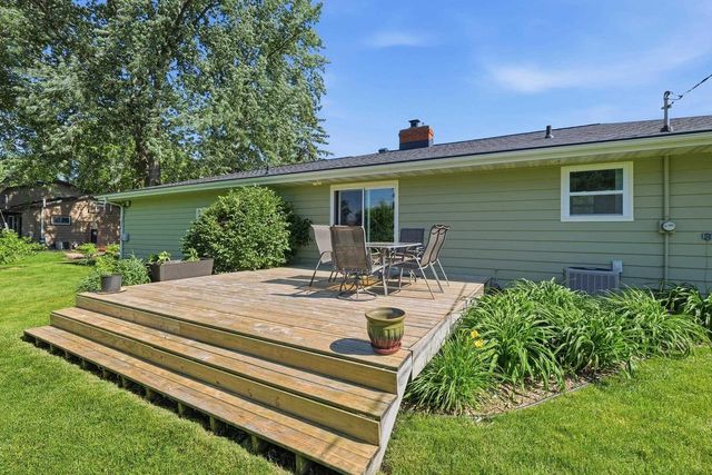 146 W Macarthur Street, Sun Prairie, WI 53590