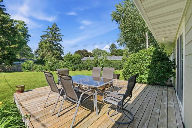 146 W Macarthur Street, Sun Prairie, WI 53590