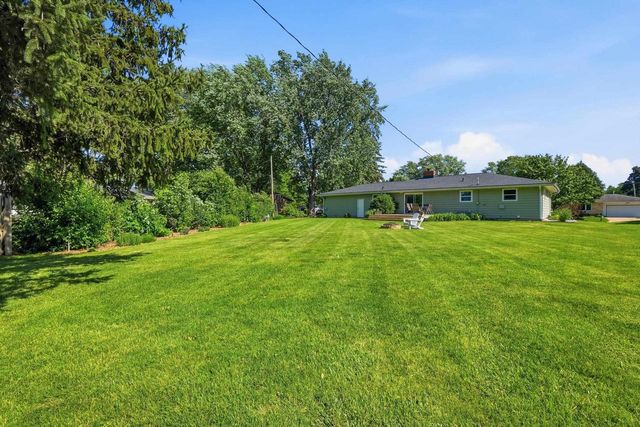 146 W Macarthur Street, Sun Prairie, WI 53590