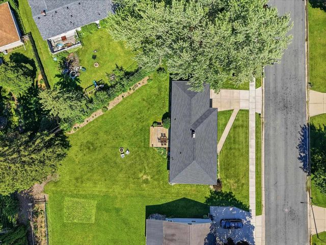 146 W Macarthur Street, Sun Prairie, WI 53590