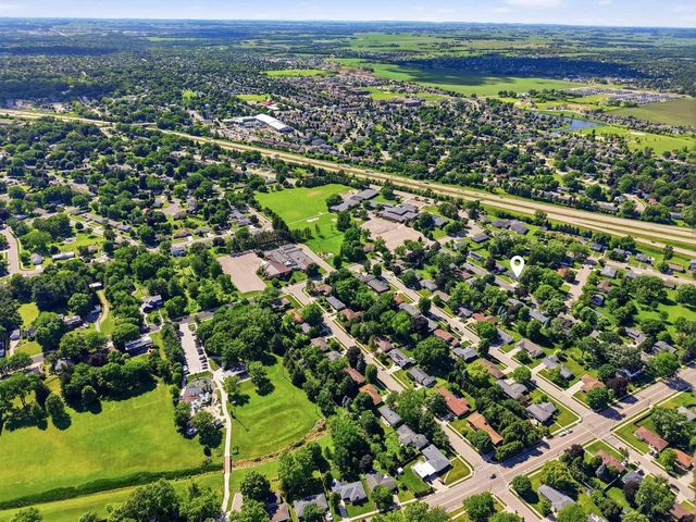 146 W Macarthur Street, Sun Prairie, WI 53590