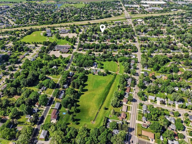 146 W Macarthur Street, Sun Prairie, WI 53590