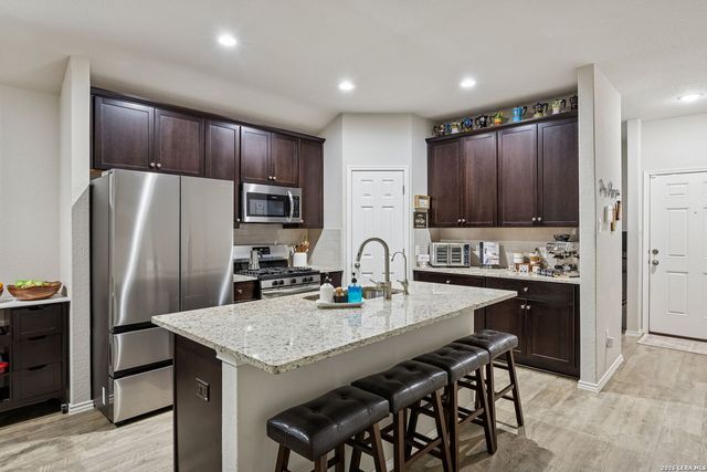 2026 Rhesus Vw, San Antonio, TX 78245