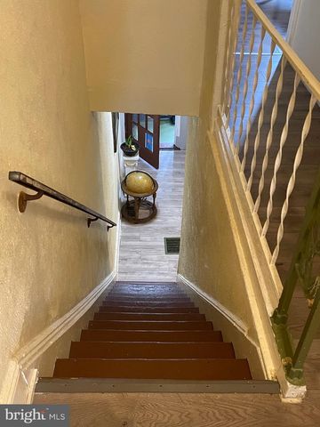 106 CHESTER PIKE, Darby, PA 19023