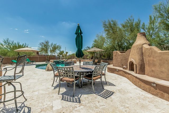 1434 E Venado Drive, New River, AZ 85087