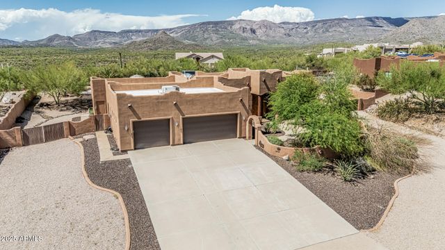 1434 E Venado Drive, New River, AZ 85087