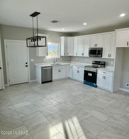 427 Cancun Court, Rio Rico, AZ 85648