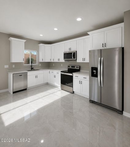 427 Cancun Court, Rio Rico, AZ 85648