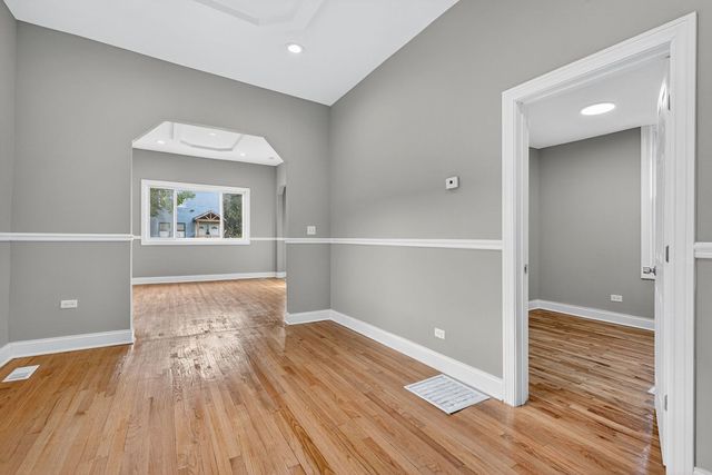 844 W 51st Place, Chicago, IL 60609