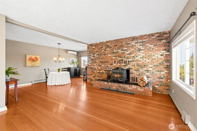 1304 S Oak St, Port Angeles, WA 98362
