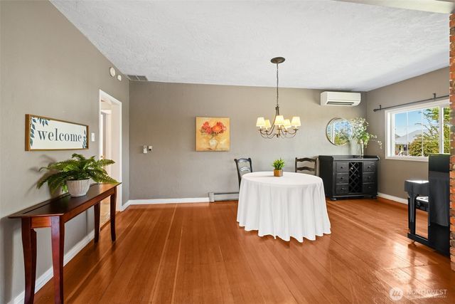 1304 S Oak St, Port Angeles, WA 98362