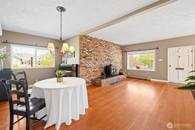 1304 S Oak St, Port Angeles, WA 98362