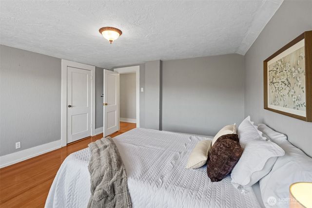 1304 S Oak St, Port Angeles, WA 98362