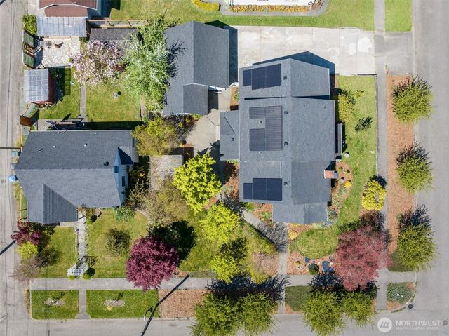 1304 S Oak St, Port Angeles, WA 98362