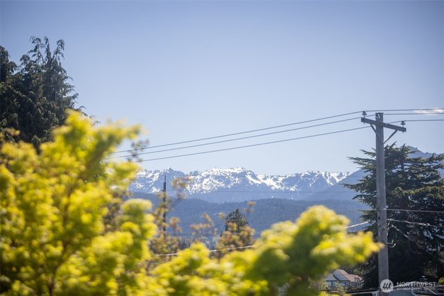 1304 S Oak St, Port Angeles, WA 98362
