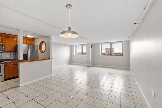 200 Market Street 619, Lowell, MA 01852