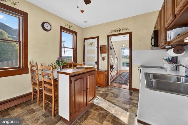 272 SKILLMAN RD, Skillman, NJ 08558