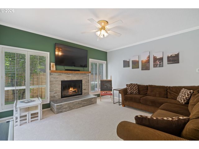 3527 COEUR D ALENE Dr, West Linn, OR 97068
