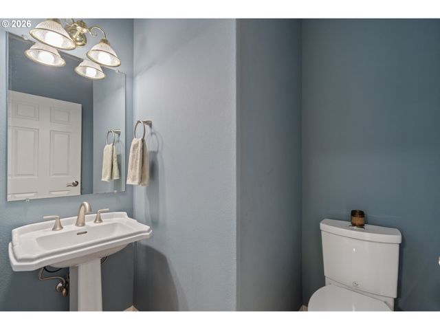 3527 COEUR D ALENE Dr, West Linn, OR 97068