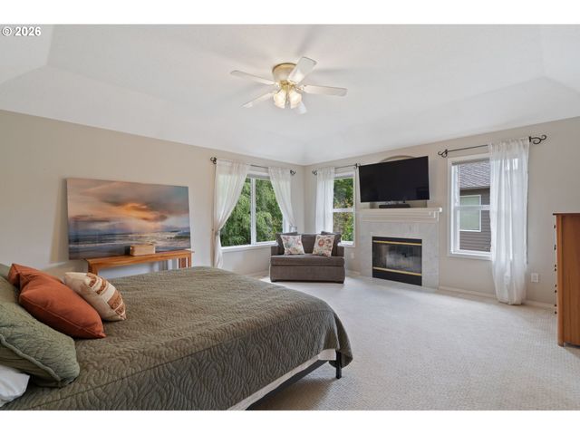 3527 COEUR D ALENE Dr, West Linn, OR 97068