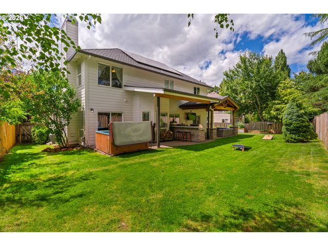 3527 COEUR D ALENE Dr, West Linn, OR 97068