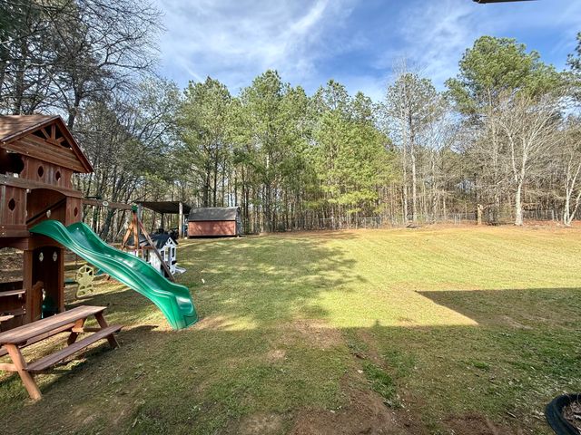 159 Three Oaks Drive, Summerville, GA 30747