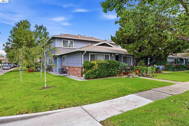 1060 Mohr Ln A, Concord, CA 94518