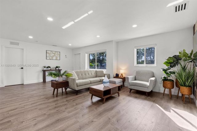 1125 NW 15th St, Homestead, FL 33030