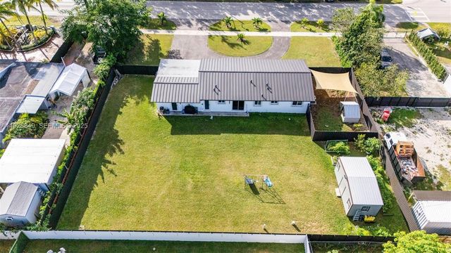 1125 NW 15th St, Homestead, FL 33030