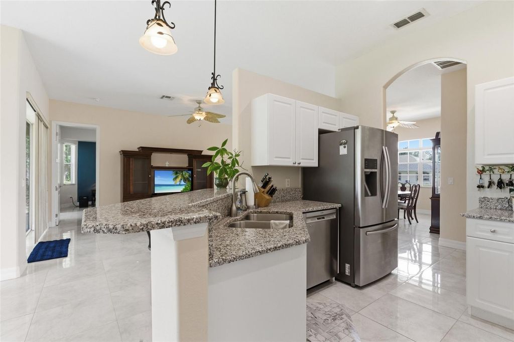 Image 16 of property listing at 5075 DELIGHT AVE, North Port, FL 34288