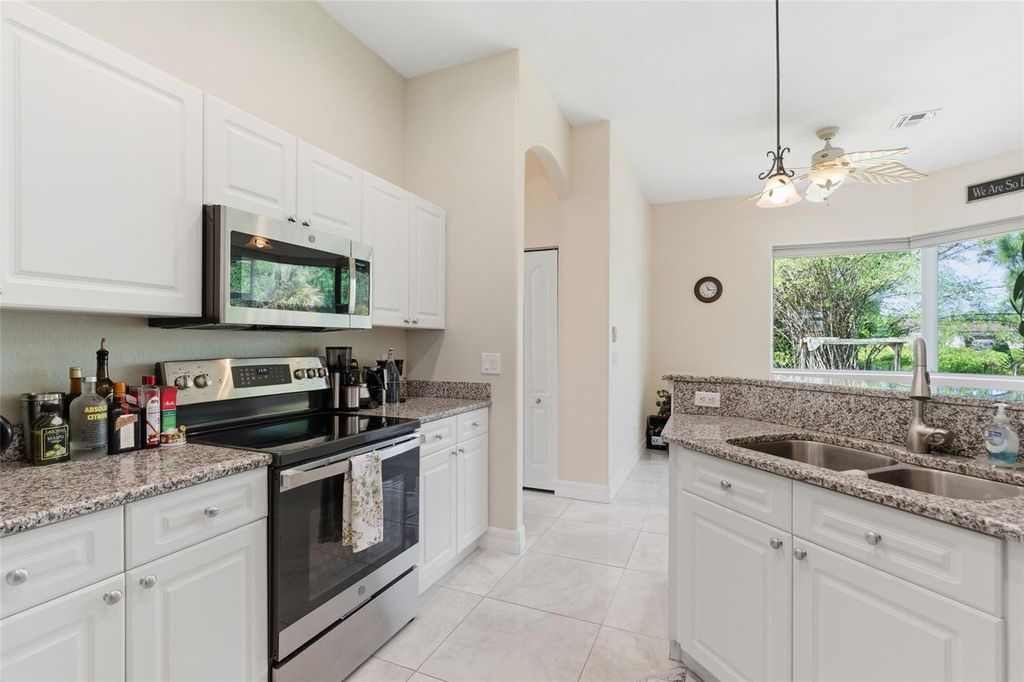 Image 19 of property listing at 5075 DELIGHT AVE, North Port, FL 34288