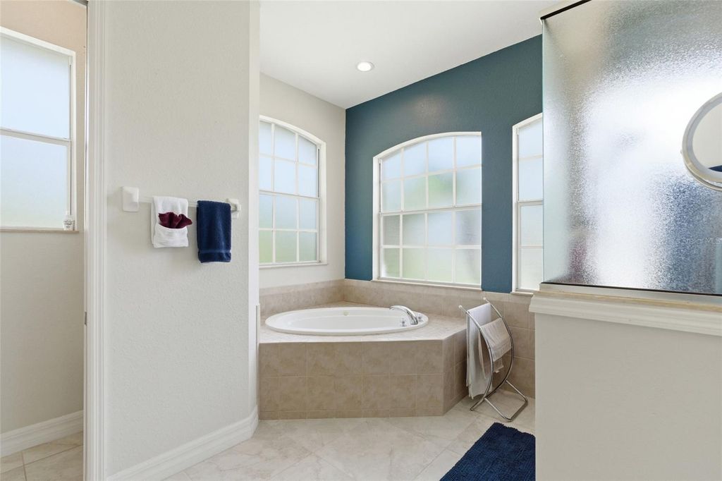 Image 30 of property listing at 5075 DELIGHT AVE, North Port, FL 34288